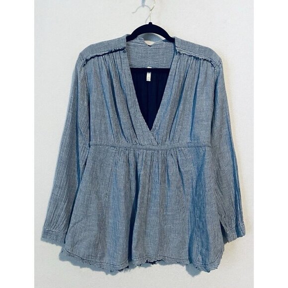Free People Top Womens Small All Who Wander Blue Striped Gauzy Frayed Hem - Picture 2 of 8